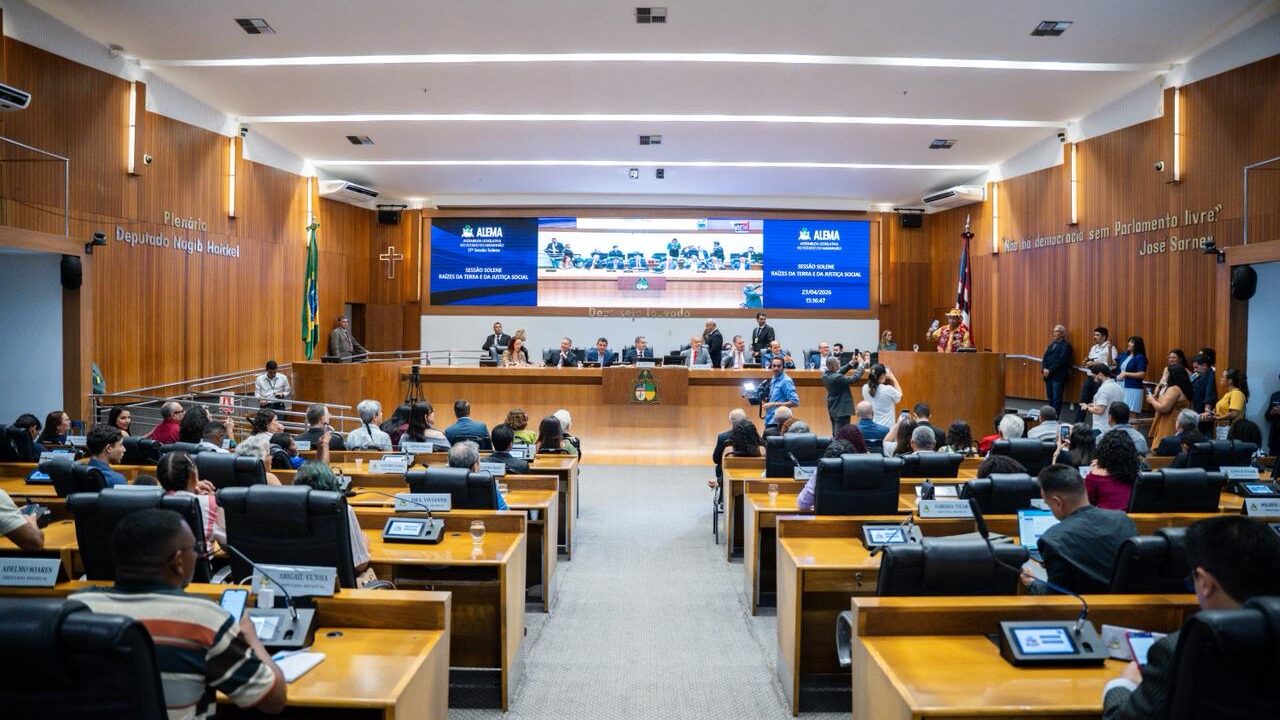 AL homenageia personalidades que lutam pela democratização da terra